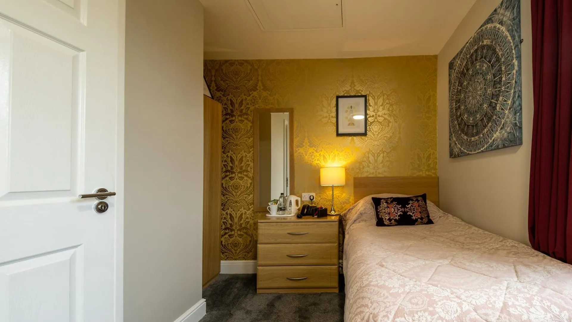 Brockley Hall Hotel